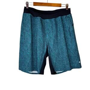 LULULEMON 9" T.H.E. Short Linerless in Teal Green, Gray, and Black Men's Medium
